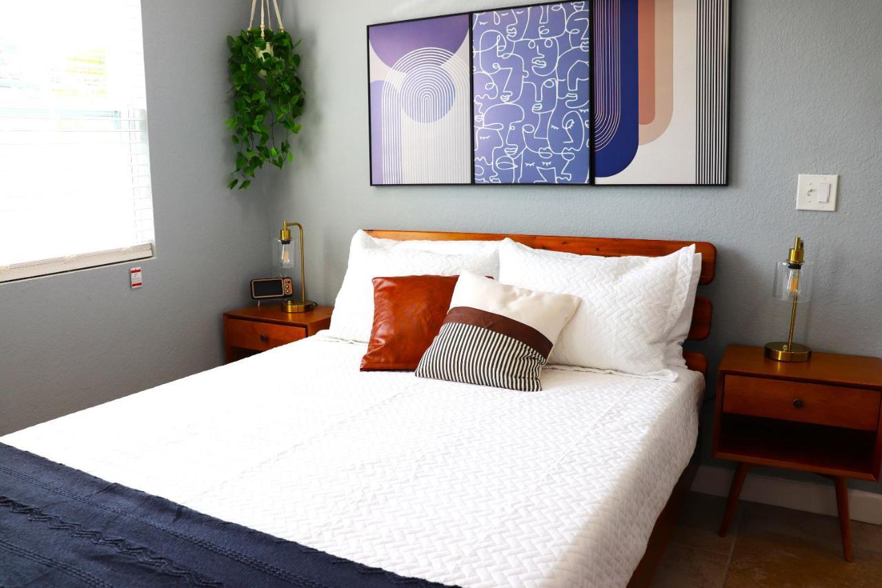 Luxury Studio Suite Close To Tampa Airport エクステリア 写真