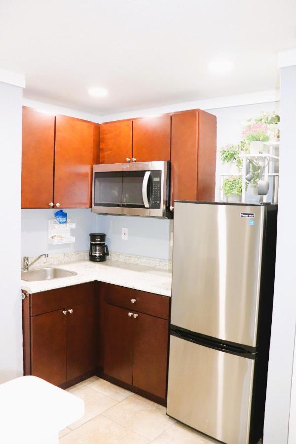 Luxury Studio Suite Close To Tampa Airport エクステリア 写真